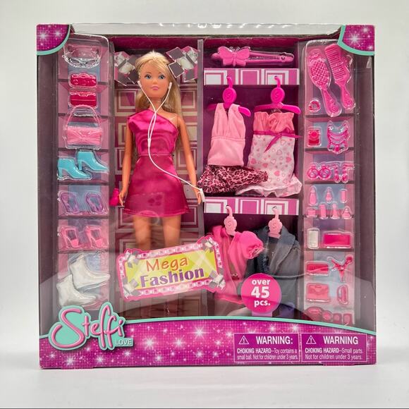 Simba Toys Steffi Love Mega Fashion Over 45 Pieces Playset NEW - Picture 4 of 4